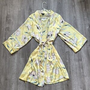 Ann Taylor Yellow Floral Kimono Robe